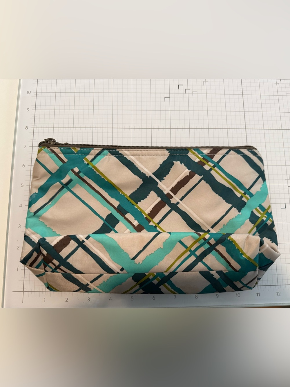 thirty-one Thermal Bag Teal, Aqua & Cream Abstract Plaid Zip Pouch - Picture 2 of 4